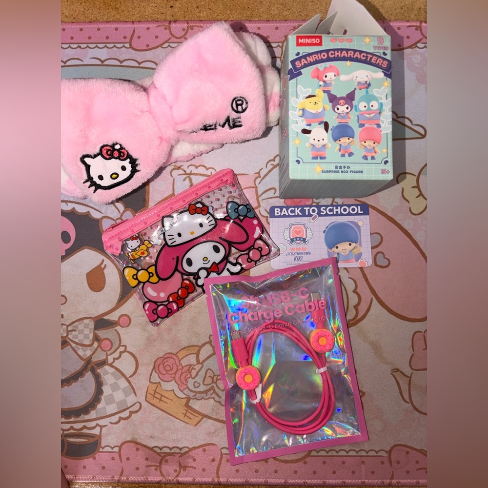 Hello Kitty Bundle